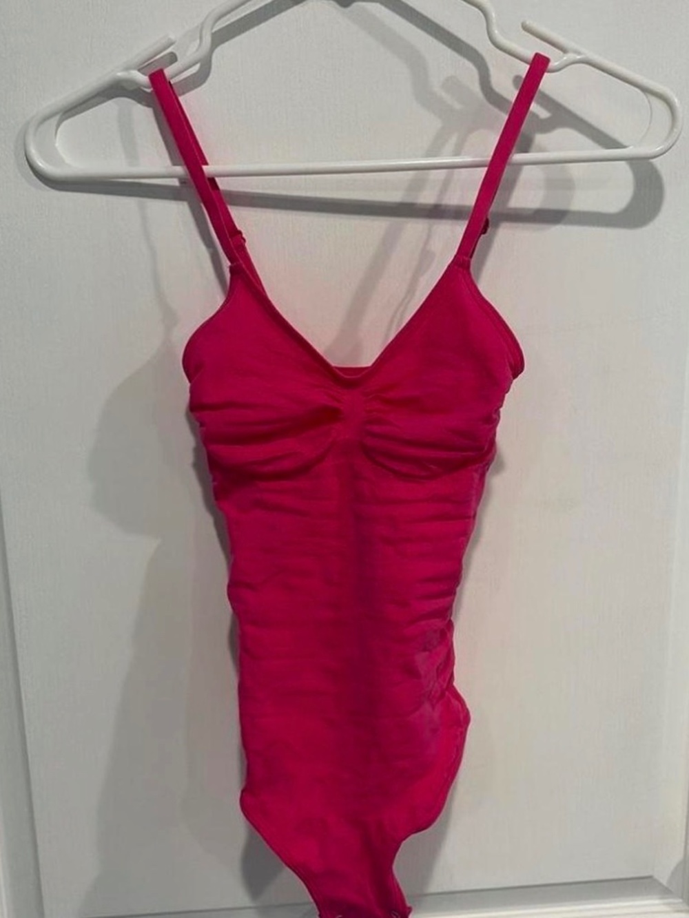 Amazon essentials hot pink body suit